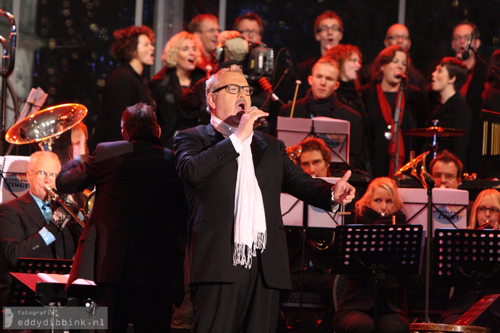 2010-12-08 Ernst Daniel Smid (EO Kerstfeest op het Plein, Deventer) 007